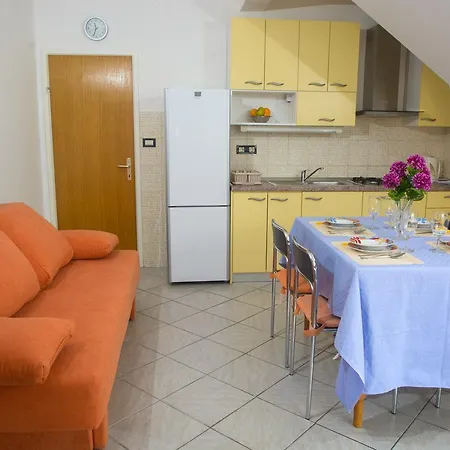 Rogoznica 12820b Appartement *
