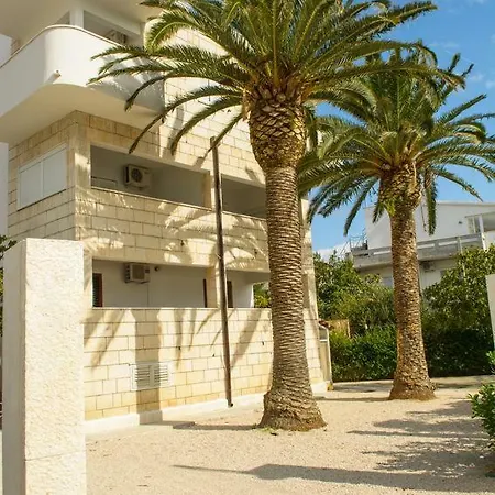 Rogoznica 12820b * Rogoznica (Sibenik-Knin)